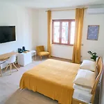 Arienzo Guest house